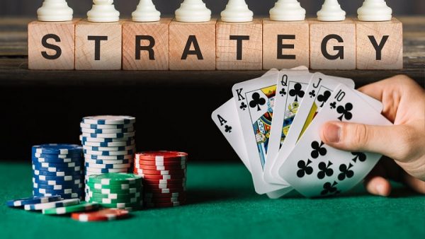 The Complete Guide for Making the Best Hands and Strategies in the Poker Game